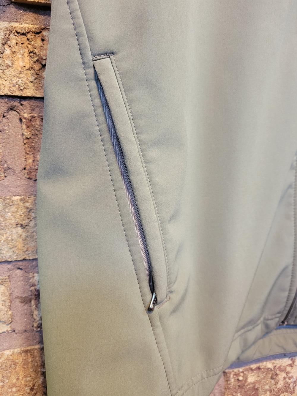 Patagonia Softshell Jacket Mens Medium Olive Green Full Zip Lightweight Outdoor - Picture 8 of 12